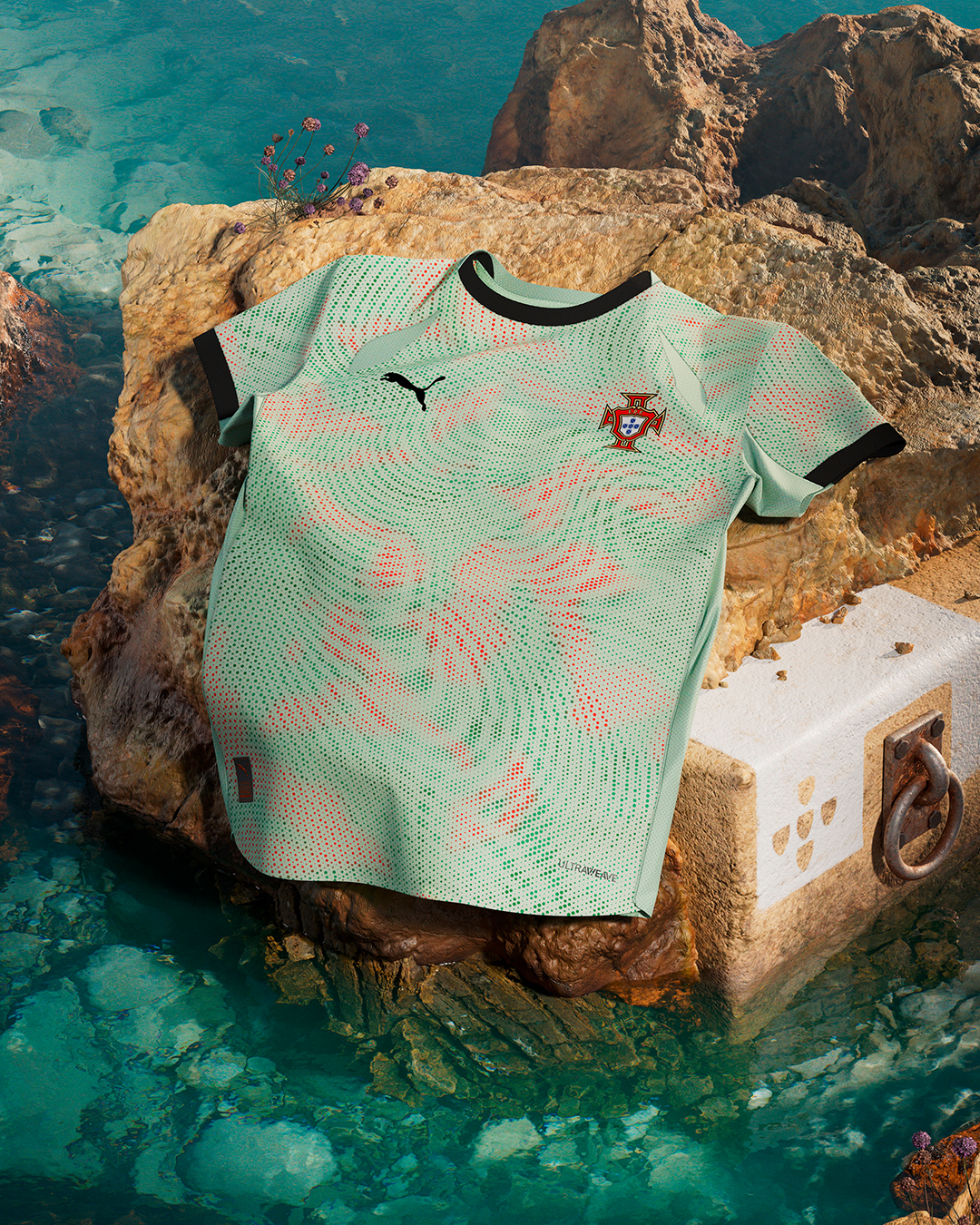 Front of the Portugal Women 2025 away football shirt