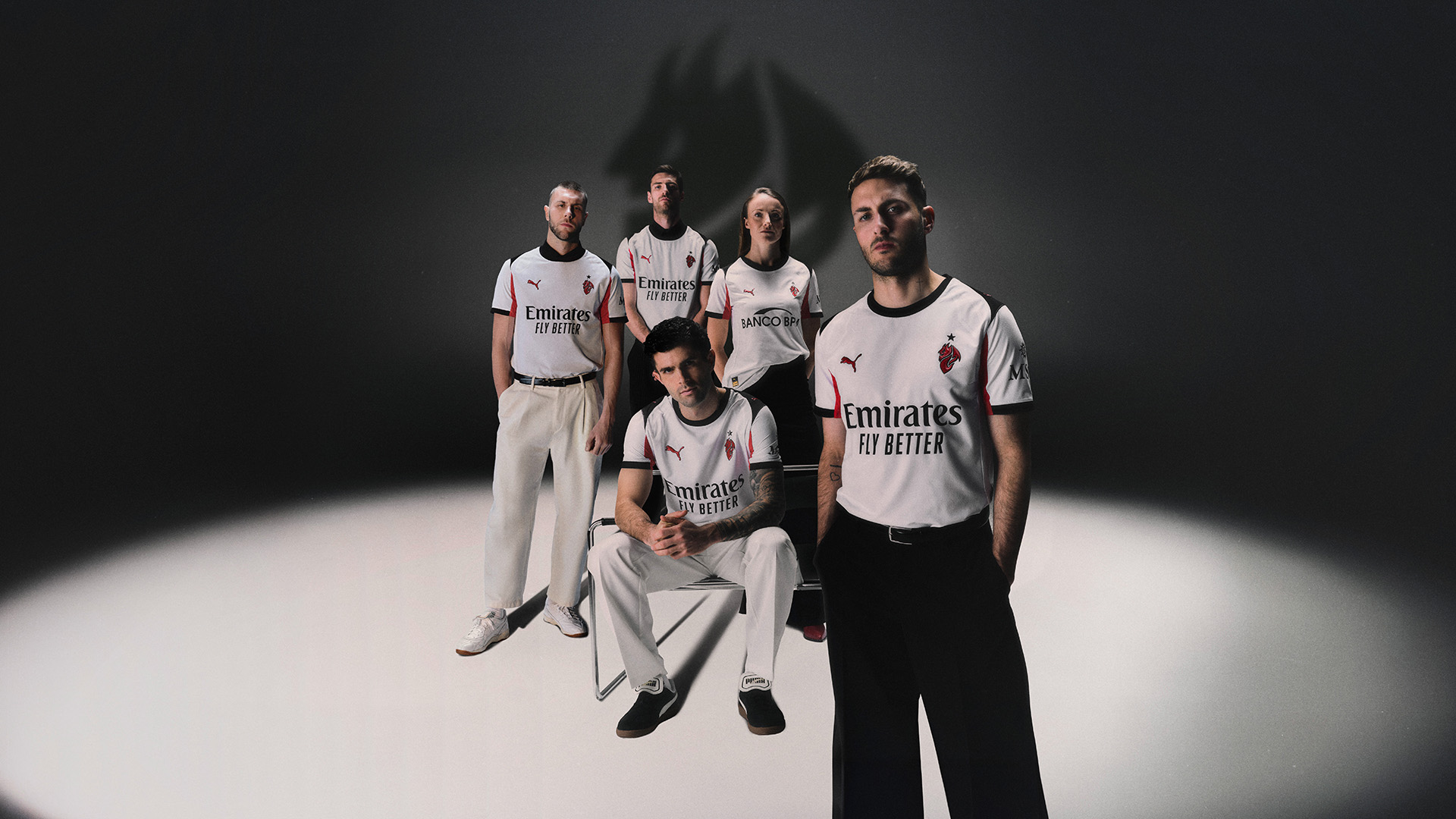 Front of the AC Milan 2025–26 away football shirt